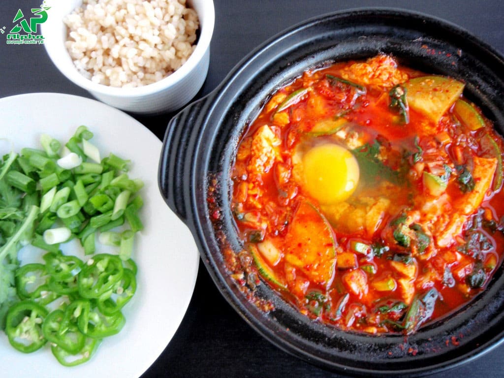 Đậu phụ hầm cay Sundubu-jjigae