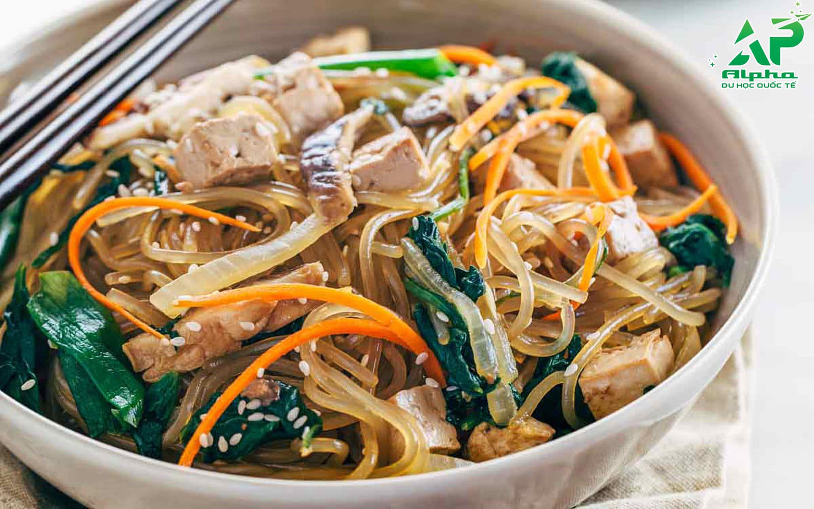 Miến trộn Japchae