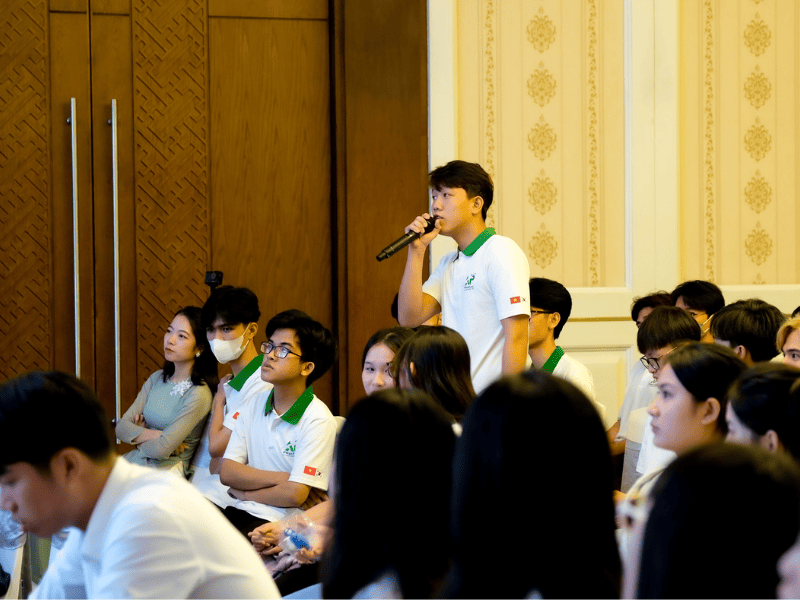 khai giang hcm 4