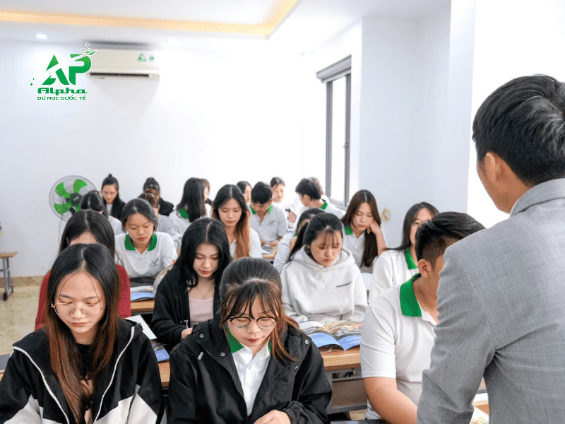Học viên Alpha tham gia khoá đào tạo tiếng Hàn chuyên nghiệp