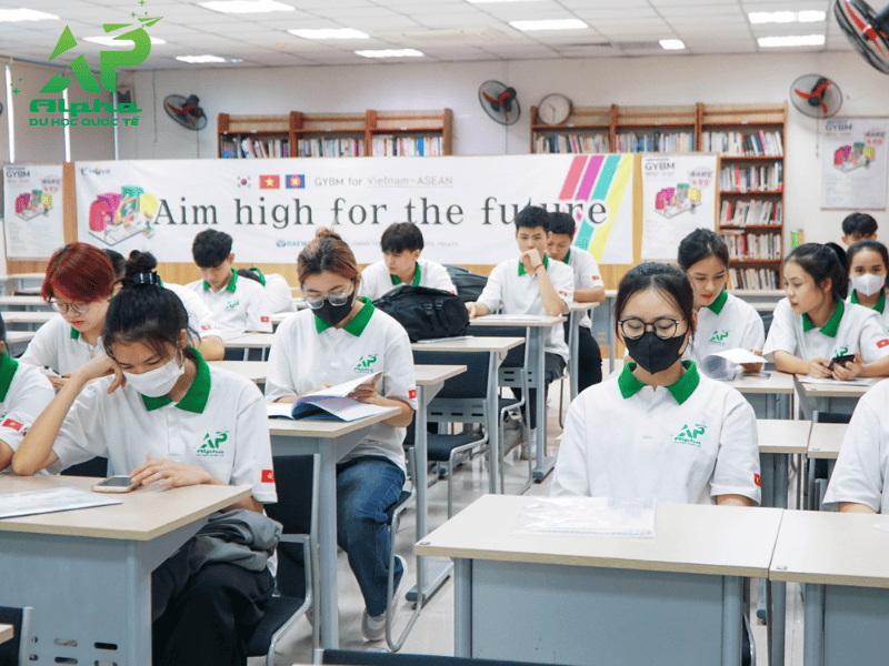 Du học sinh D4 cần có topik 2 để được phép làm thêm ở Hàn Quốc với thời gian tối đa cho phép