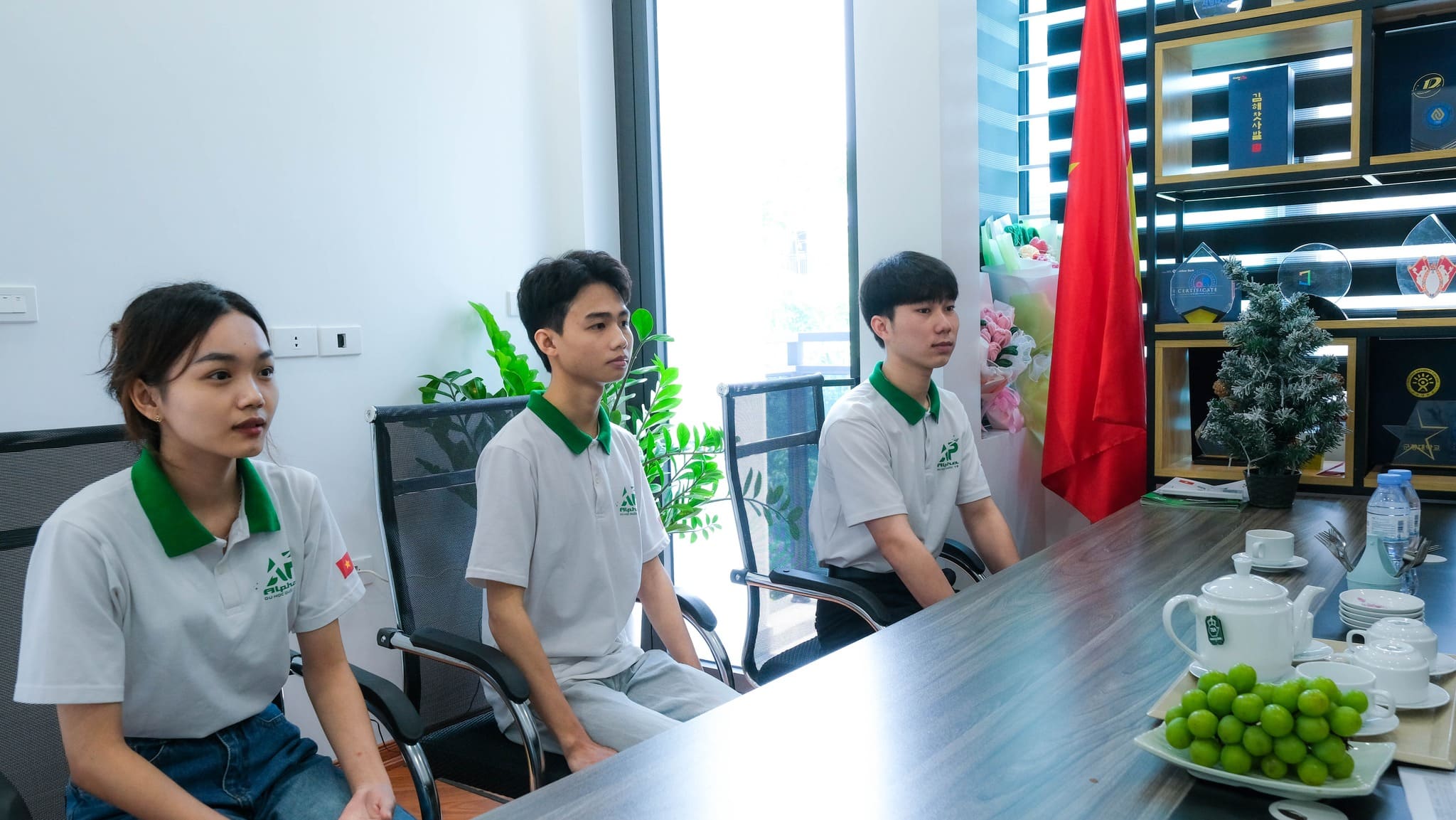 Tổng hợp những câu hỏi ôn luyện phỏng vấn du học Hàn Quốc Học viên Alpha trả lời các câu hỏi phỏng vấn du học Hàn Quốc