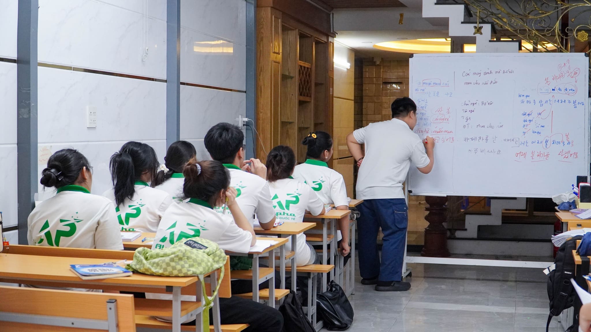 Học tiếng Hàn trước ít nhất 3 tháng khi đi du học